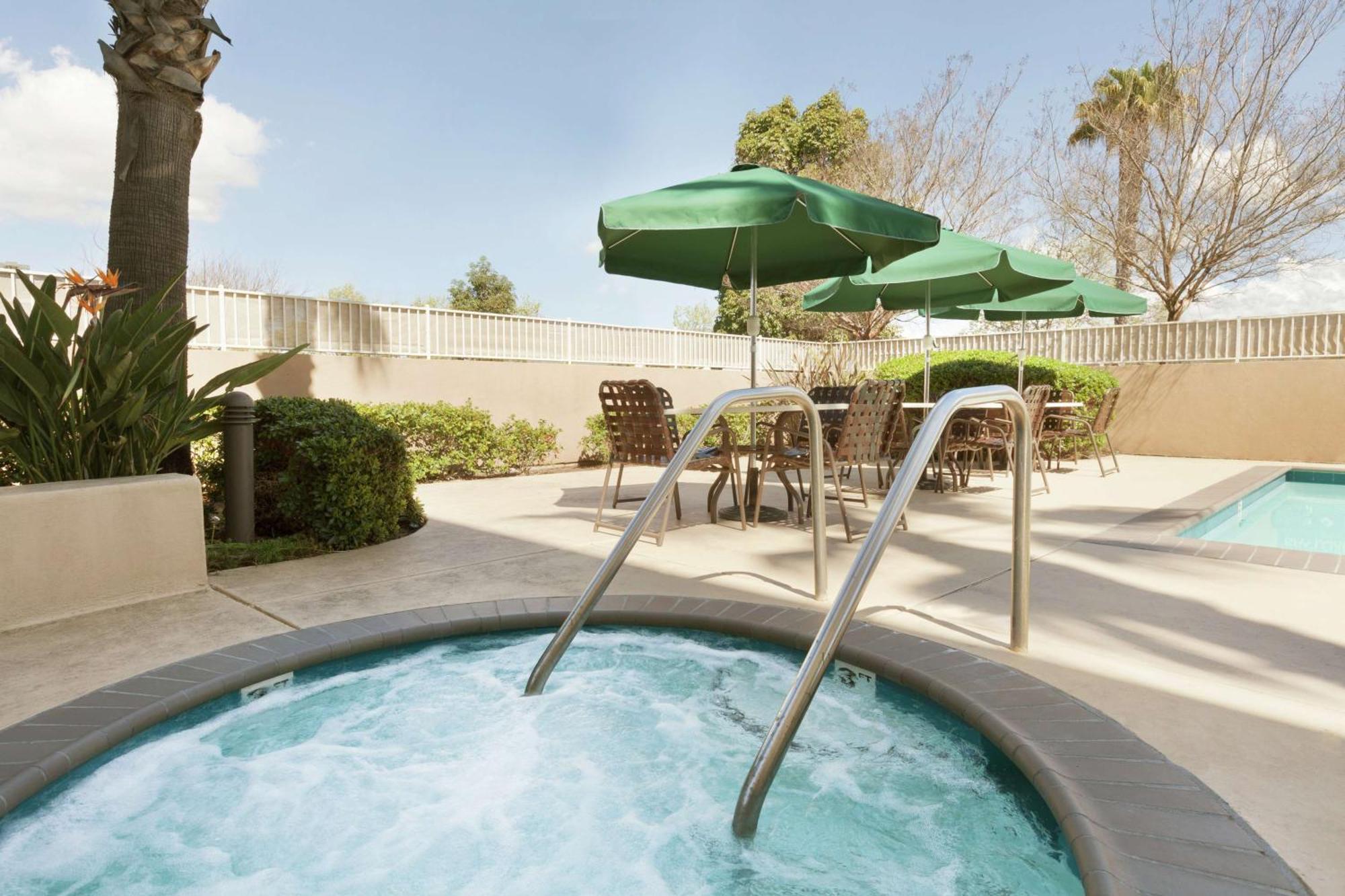 Hilton Garden Inn Gilroy Exteriér fotografie